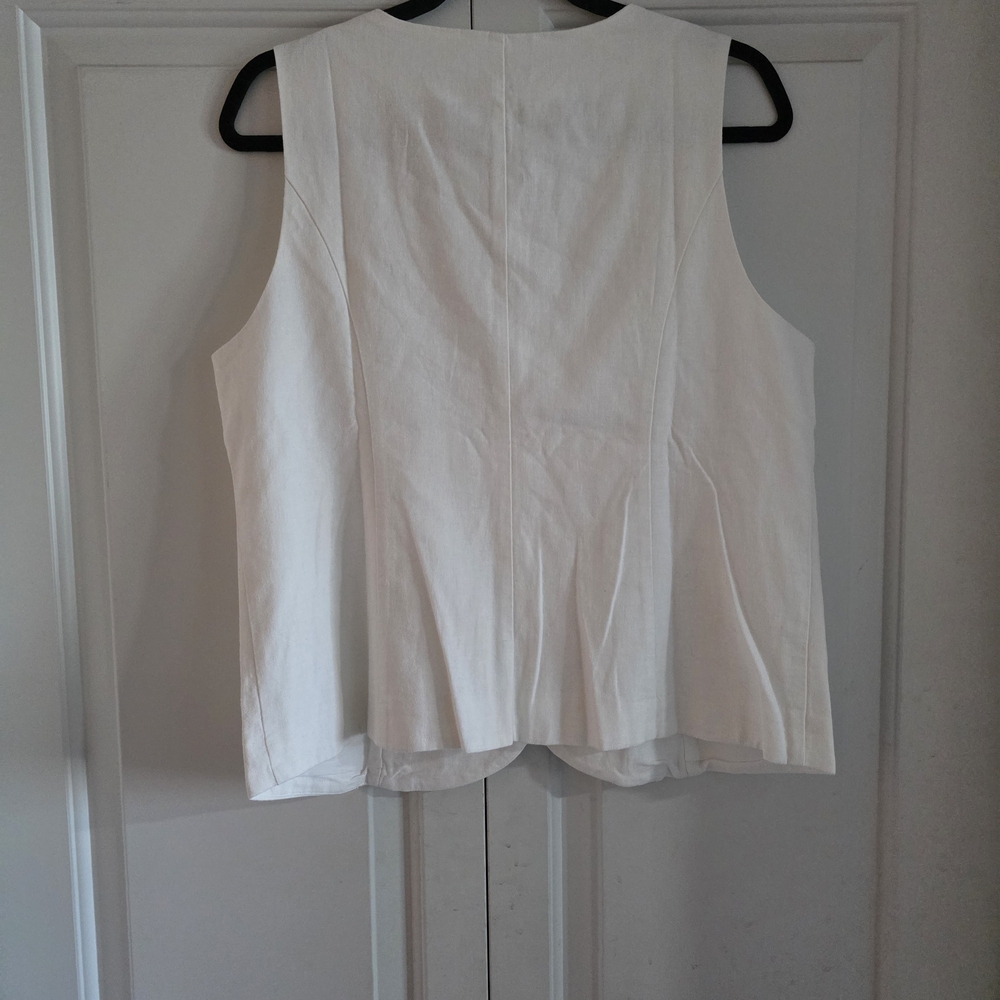 J. Crew Cream Linen-Blend Sleeveless Vest - Picture 2 of 4